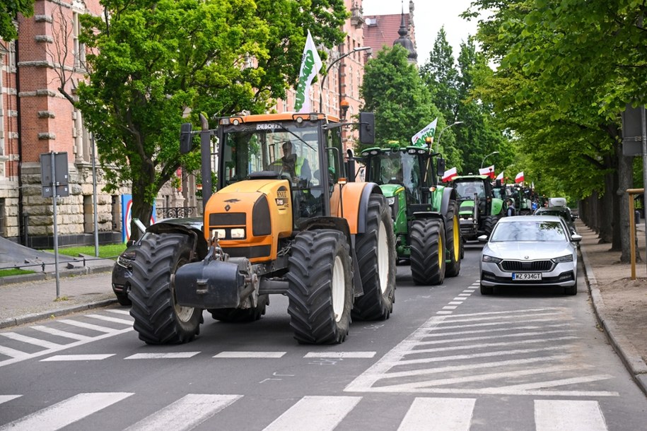 Protest rolników na ulicach Szczecina /Marcin Bielecki /PAP