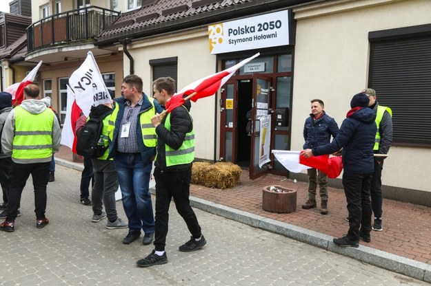 Protest rolników przed biurem Polski 2050 Szymona Hołowni w Białymstoku /Artur Reszko /PAP