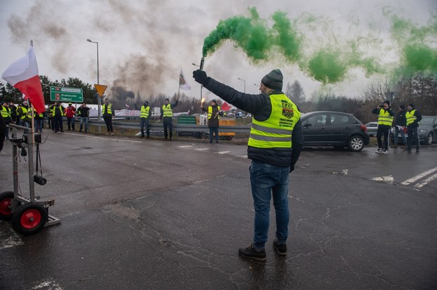 Protest rolników przed polsko-ukraińskim przejściem granicznym w Zosinie /Wojtek Jargiło /PAP