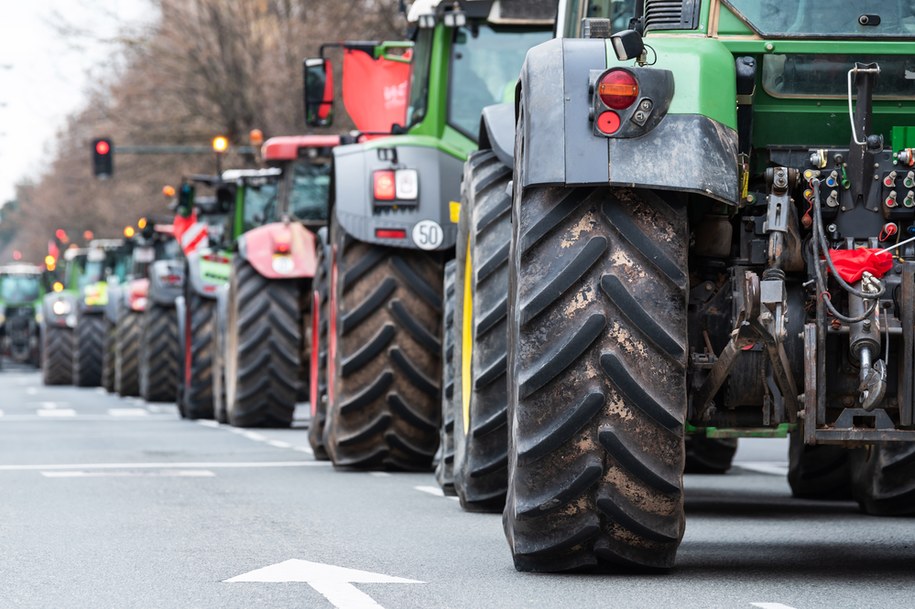 Protest holenderskich rolników. W sklepach zaczyna brakować produktów