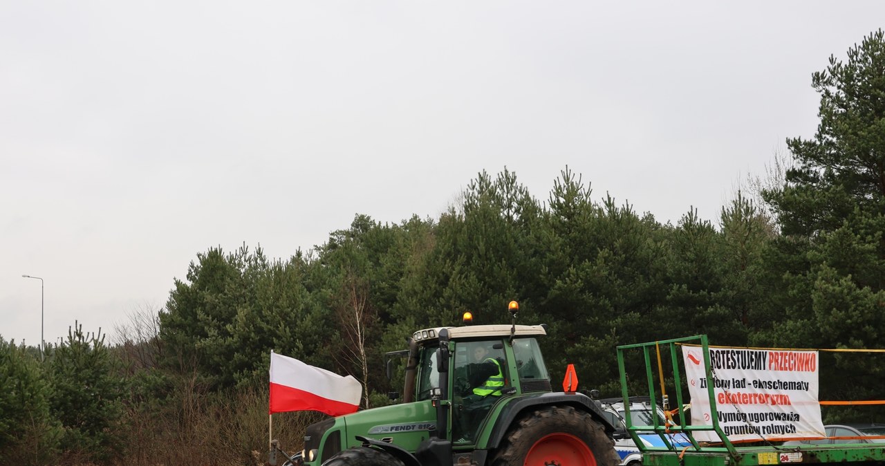 Protest rolników w okolicach lotniska w Pyrzowicach 