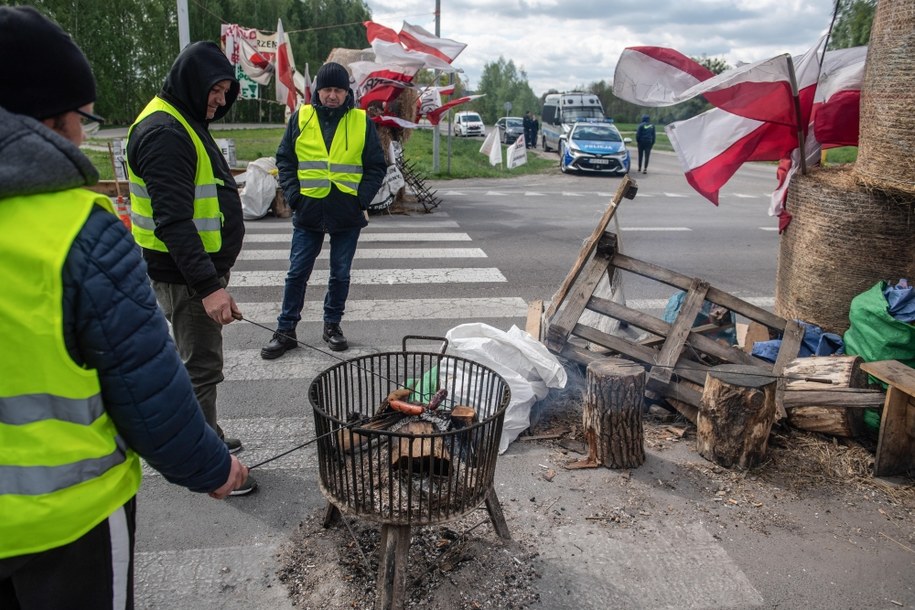 Protest rolników w pobliżu polsko-ukraińskiego przejścia granicznego w Dorohusku. /Wojtek Jargiło /PAP