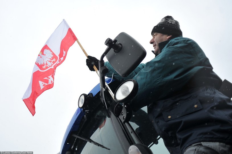Protest rolników w Pyrzycach, zdj. z lutego 2015 roku /Lukasz Szelemej /East News