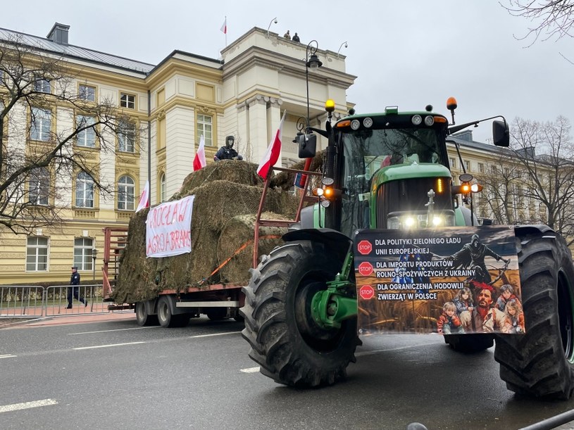 Protest rolników w Warszawie. Gorąca atmosfera przed KPRM