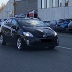 Protest taksówkarzy w Warszawie. “Nie odbierzecie nam klientów”