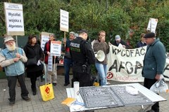 Protest w 10. rocznicę wojny w Afganistanie