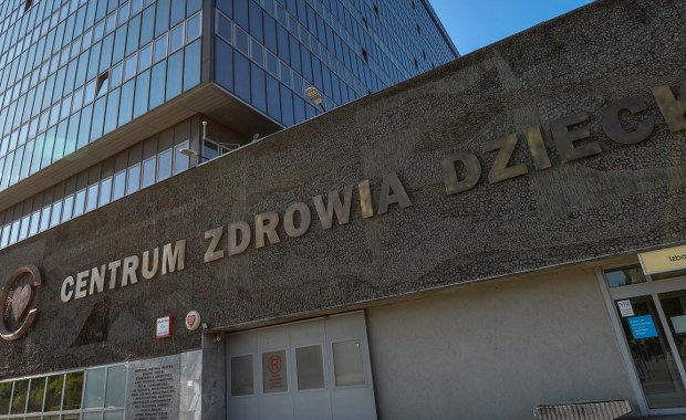 Protest w Centrum Zdrowia Dziecka: Po nocnych rozmowach bez porozumienia. "Zmęczenie uczestników"  