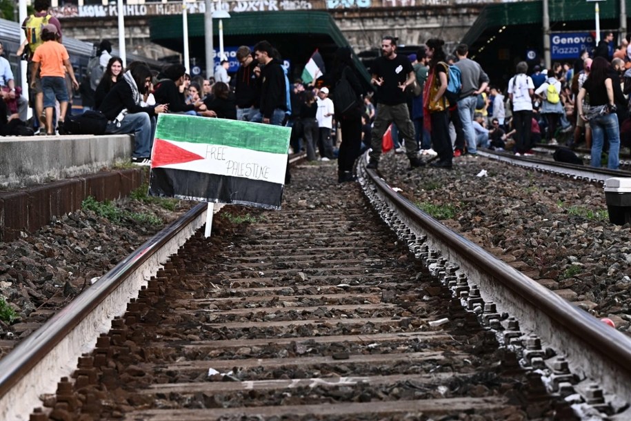 Protest w Genoi /DANIEL DAL ZENNARO  /PAP/EPA