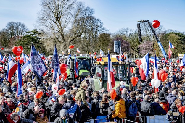 Protest w Hadze /Robin Utrecht /PAP/EPA