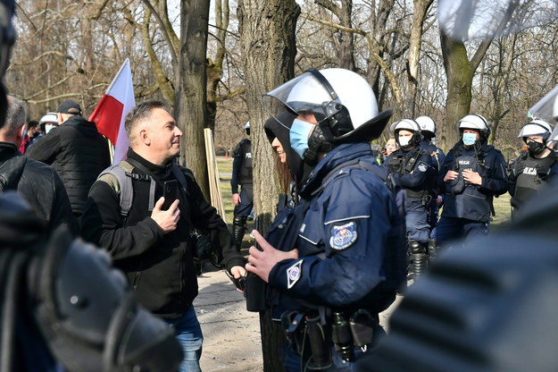 Protest w okolicy placu Piłsudskiego /Andrzej Lange /PAP