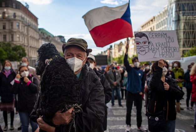 Protest w Pradze /Martin Divisek /PAP/EPA