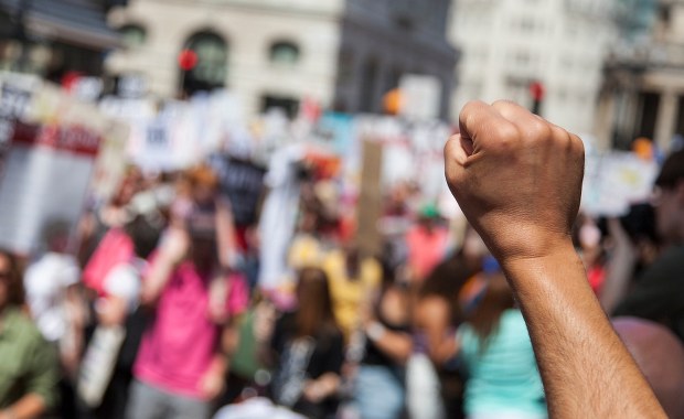 Protest w rejonie Sejmu. Dotyczy konfliktu w Strefie Gazy