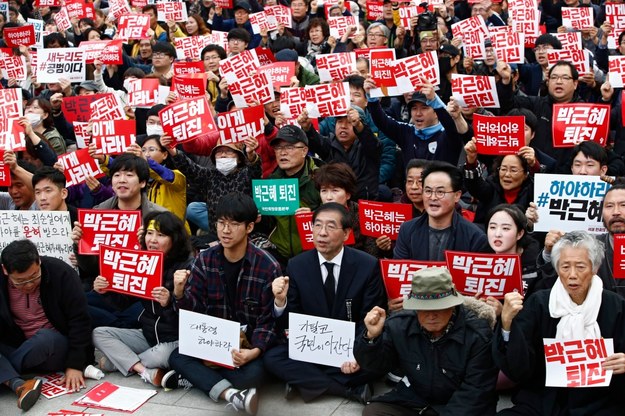 Protest w Seulu przeciwko prezydent /JEON HEON-KYUN /PAP/EPA