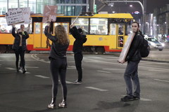 Protest w Warszawie: Blokada ronda Dmowskiego