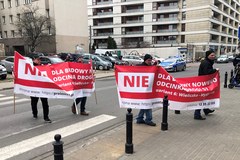 Protest w Warszawie przeciw budowie nowego odcinka trasy S7
