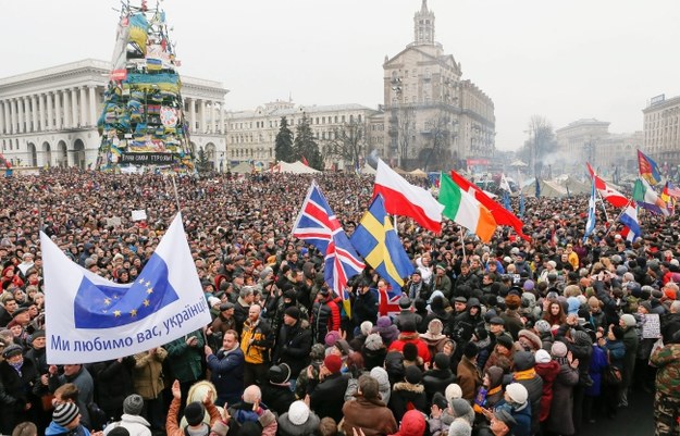 Protestujący na Majdanie Niepodległości /PAP/EPA/SERGEY DOLZHENKO /PAP/EPA
