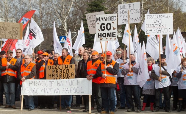 Protestujący związkowcy /Andrzej Grygiel /PAP