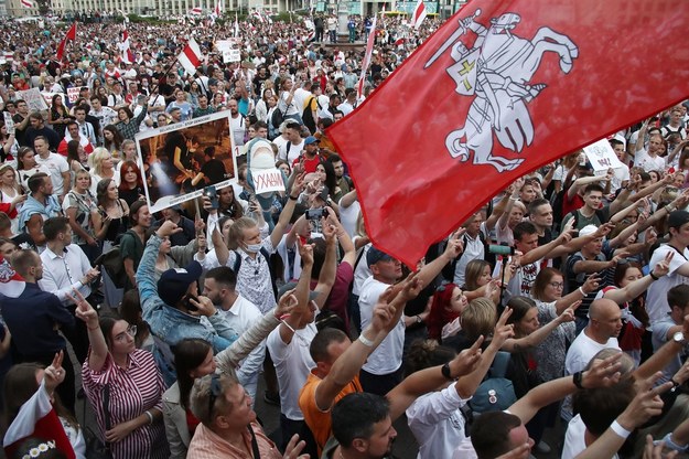 Protesty białoruskiej opozycji w sierpniu 2020 roku / 	Valery Sharifulin    /PAP/ITAR-TASS