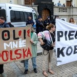 Protesty kobiet w całej Polsce. Kaczyński: Urojona rzeczywistość