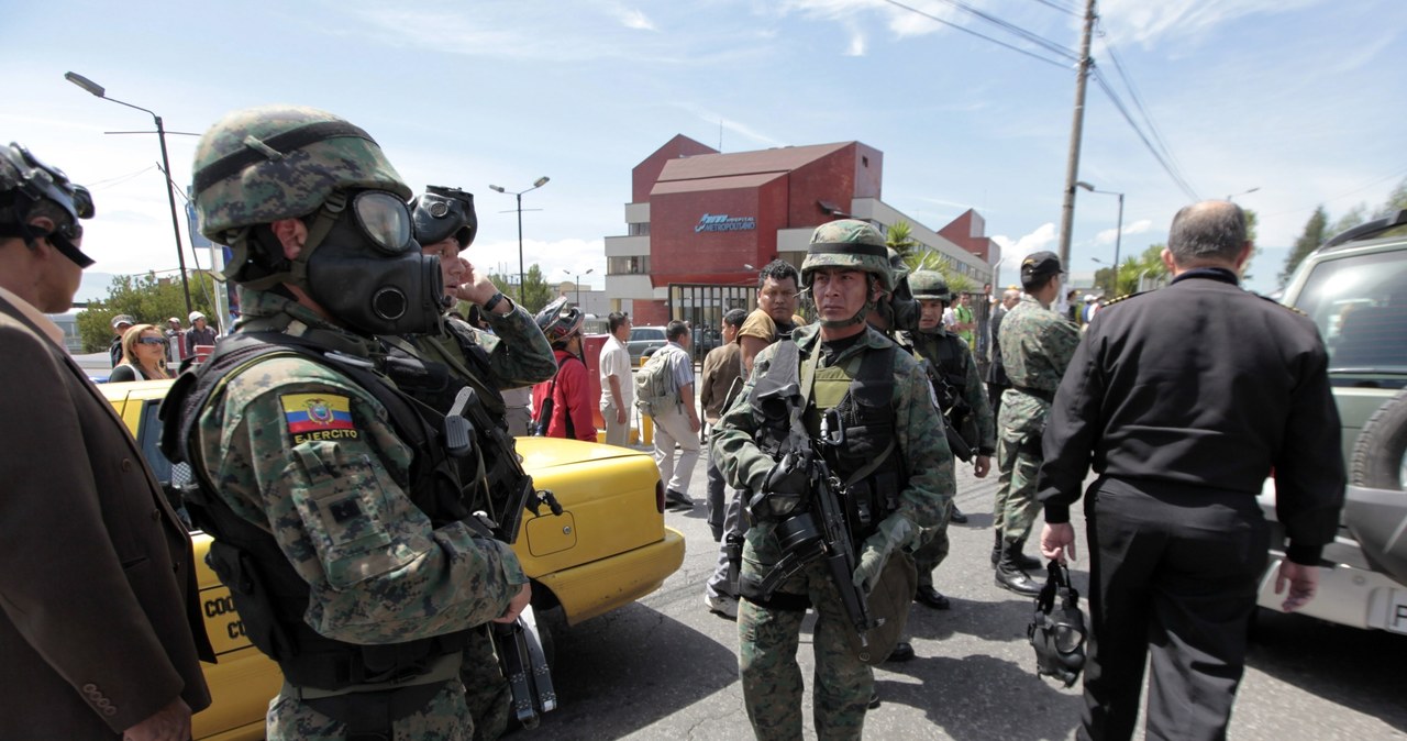 Protesty policji i wojska w Ekwadorze