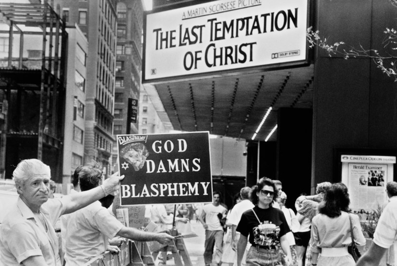 Protesty przed seansem "Ostatniego kuszenia Chrystusa" /Barbara Alper / Contributor /Getty Images