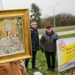 ​Protesty przed sklepami Lidl. "Gietrzwałd dla pielgrzymów"