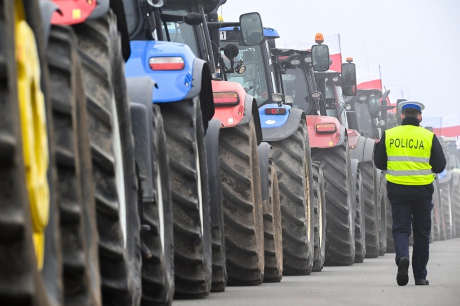 Protesty rolników w całej Polsce przeciw umowie UE-Mercosur /Andrzej Jackowski /PAP