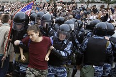 Protesty rosyjskiej opozycji. Tysiac osób zatrzymanych