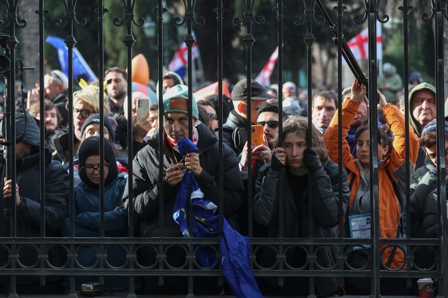 Protesty w Gruzji /David Mdzinarishvili  /PAP/EPA