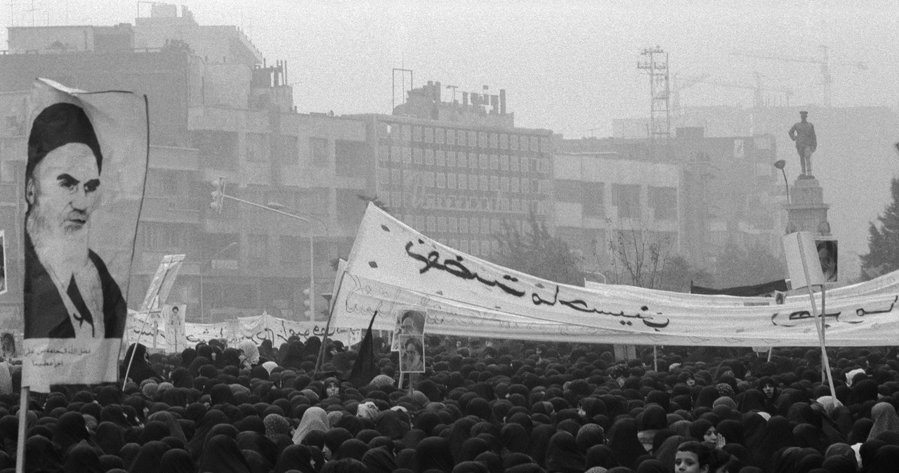 Protesty w Iranie w 1979 r. /Kaveh Kazemi /Getty Images