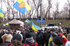 Protesty w Kijowie. Manifestanci przed siedzibami rządu i prezydenta