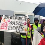 Protesty w Mikołowie przeciwko budowie linii kolejowej 