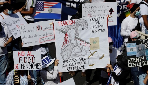 Protesty w Salwadorze /RODRIGO SURA /PAP/EPA