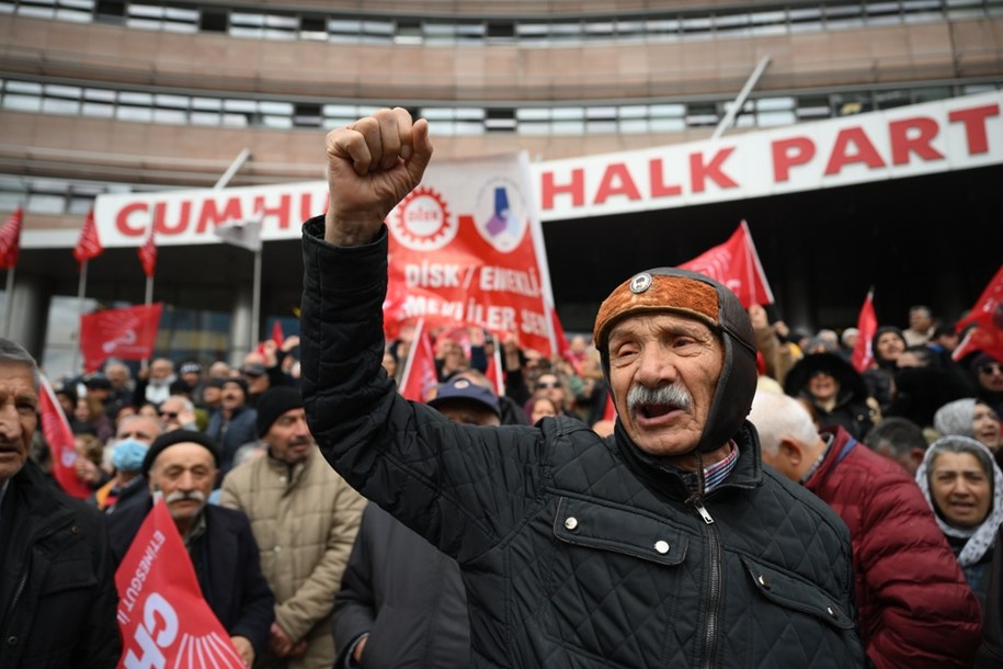 Protesty w Turcji po zatrzymaniu burmistrza Istambułu /NECATI SAVAS /PAP/EPA