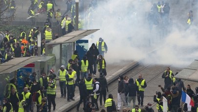 Protesty "żółtych kamizelek". Władze Francji zarządziły weryfikację kont na Twitterze