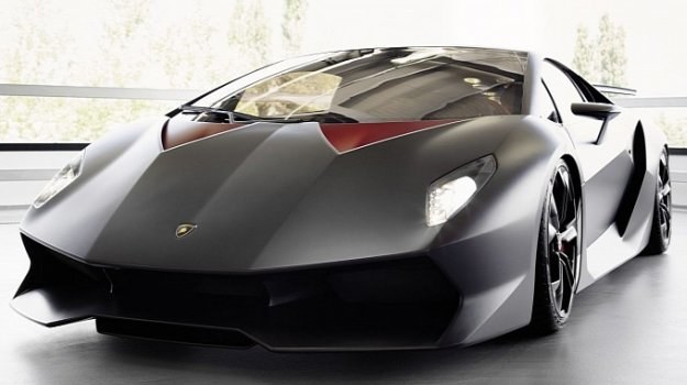 Prototyp Lamborghini Sesto Elemento debiutował jesienią 2010 roku. /Lamborghini
