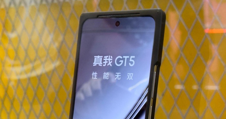 Prototyp Realme GT5 /Weibo /materiał zewnętrzny