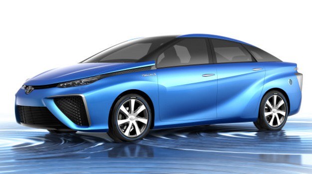 Prototypowa Toyota FCV z 2014 roku, zasilana energią z ogniw paliwowych /Toyota