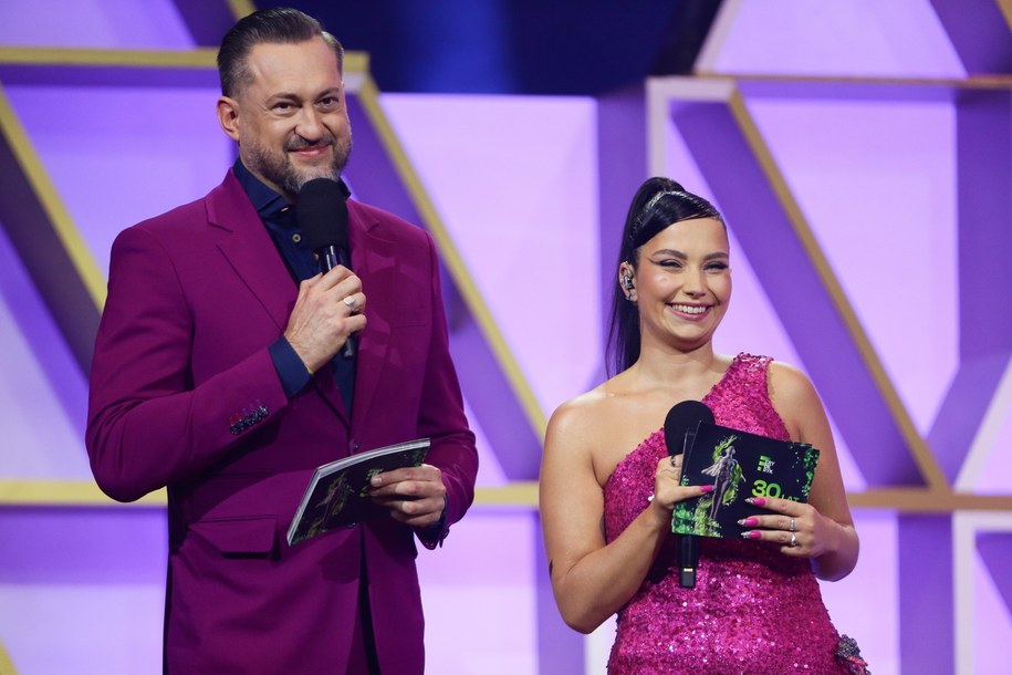 Prowadzący Marcin Prokop (L) i Mery Spolsky (P) i na gali muzyki rozrywkowej i jazzowej Fryderyk Festiwal 2024 /Jarek Praszkiewicz /PAP