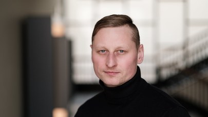 Prowadził badania naukowe walcząc w ringu z mongolskimi nacjonalistami