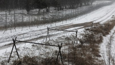 Prowokacje białoruskich służb. Granaty hukowe rzucane wzdłuż granicy