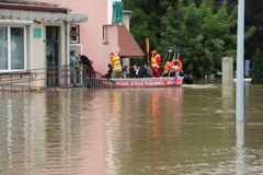 Prudnik na Opolszczyźnie. Trwa ewakuacja mieszkańców