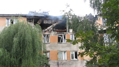 Pruszków: Mieszkańcy zniszczonego bloku mogą zabrać najpotrzebniejsze rzeczy