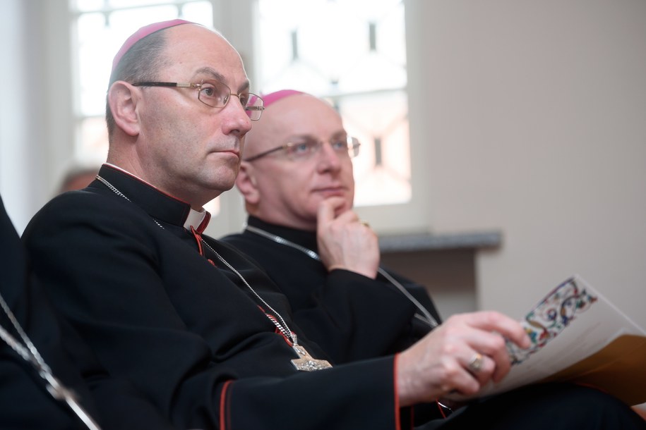 Prymas Polski abp. Wojciech Polak i bp. Krzysztof Wętkowski /Jakub Kaczmarczyk /PAP