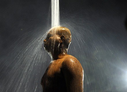 Prysznic dobra rzecz, prawda? /AFP