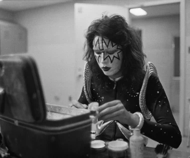 Prywatny pogrzeb Ace'a Frehleya. Spełnili ostatnią wolę oryginalnego gitarzysty Kiss