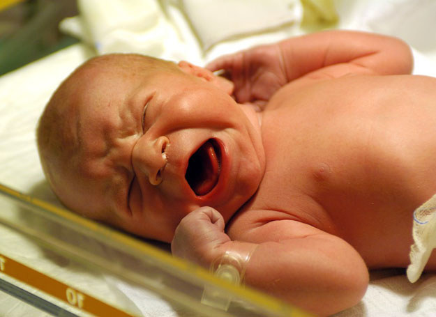 Przebieg porodu ma wpływ na stan zdrowia dziecka /Stankiewicz/REPORTER /East News