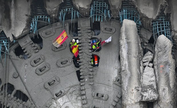 Przebili się! Pierwsza nitka tunelu na S19 już jest