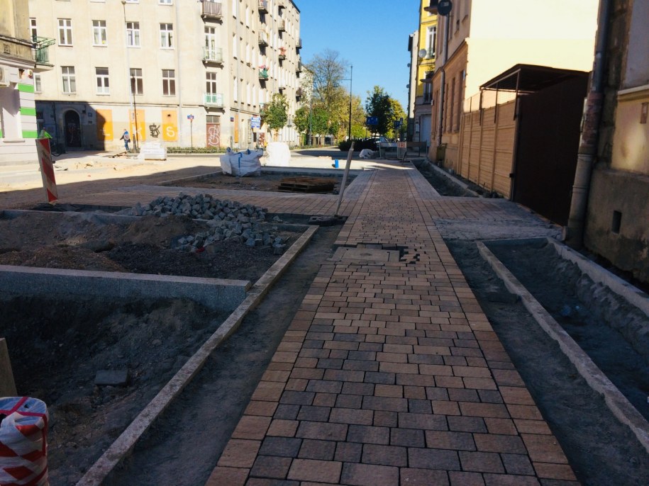 Przebudowany odcinek ulicy Pogonowskiego w Łodzi /Agnieszka  Wyderka /RMF FM