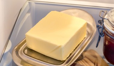 Przechowujesz masło w ten sposób? Nie dziw się, że tak szybko się psuje